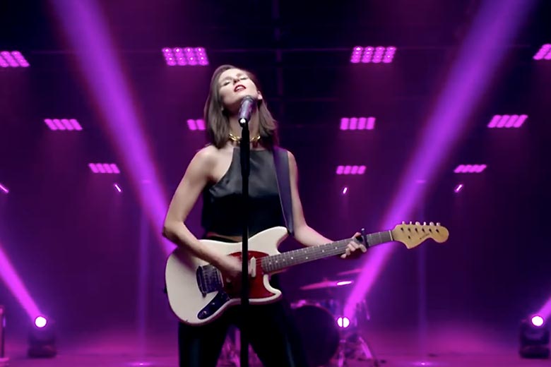 Francisca Valenzuela le canta a los 5 minutos de fama
