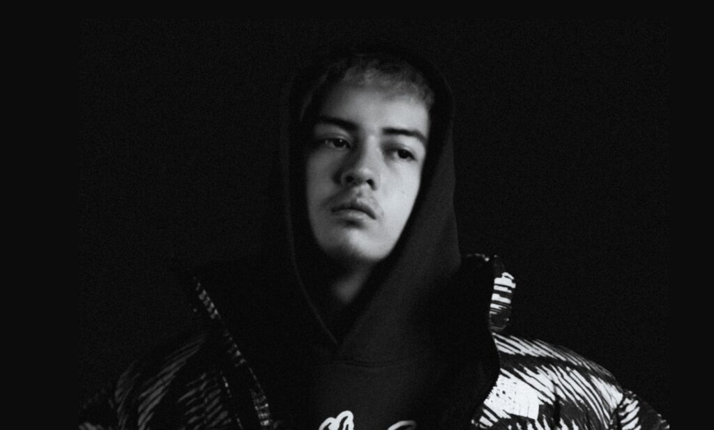 Drizzle se atreve con todo en DOSMIL2, su primer álbum de larga duración