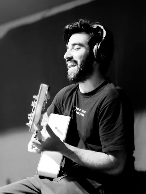 FELIPE MARTÍNEZ PRESENTA SU NUEVO SINGLE “LUNA”: UN LLAMADO A VALORAR LAS COSAS SIMPLES DE LA VIDA