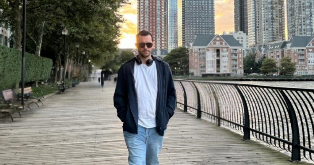 Lento Rodríguez presenta ‘Simón Salguero’: La genealogía del Art-Pop en castellano