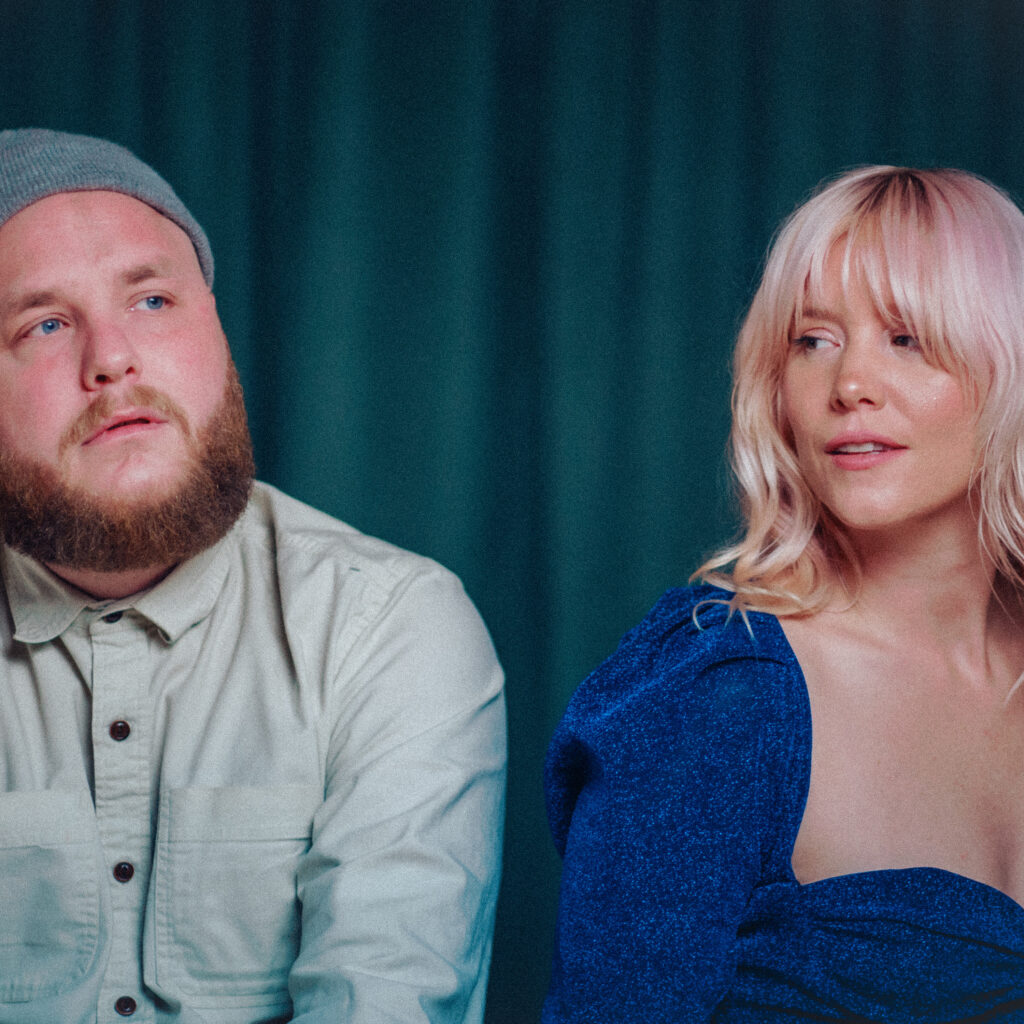 New Constellations estrena “Waterslides”, adelanto de su álbum debut It Comes in Waves